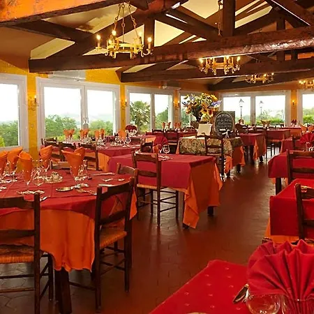Aux Tauzins Hotel 3*