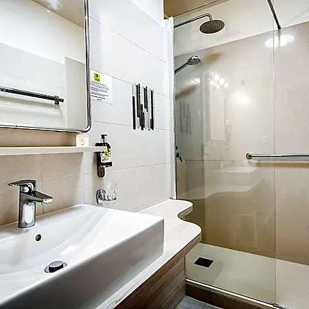 Aux Tauzins Hotel Montfort-en-Chalosse