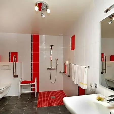 Aux Tauzins Hotel 3*