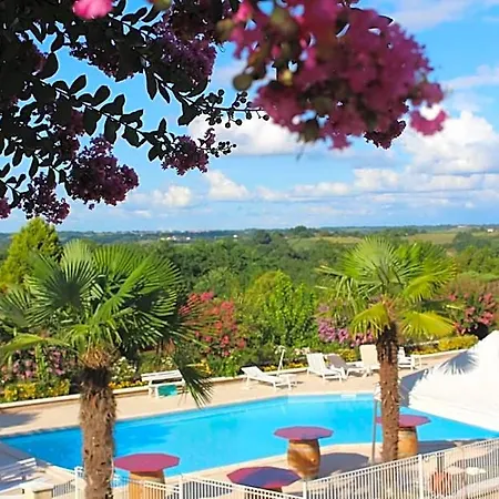 Hotel Aux Tauzins 3*