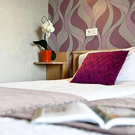 Hotel Aux Tauzins Montfort-en-Chalosse